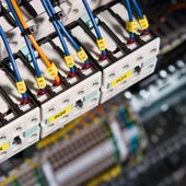 Identificação de Cabos em Painéis Elétricos