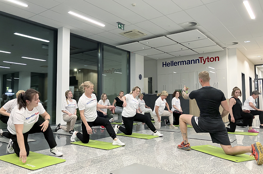 Prática de yoga na Polônia