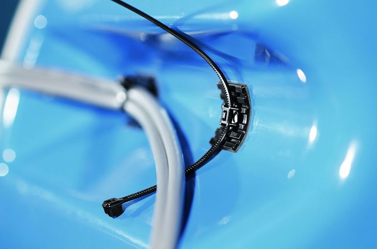 Fixador autoadesivo flexível Séria FlexTack