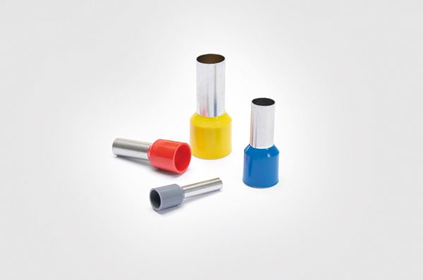 Terminal pino tubular (ilhós) simples isolado.